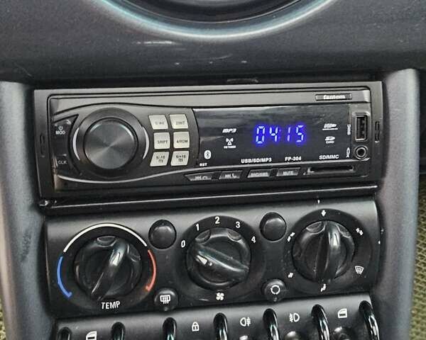 Сірий Міні Hatch, об'ємом двигуна 1.6 л та пробігом 275 тис. км за 3500 $, фото 15 на Automoto.ua