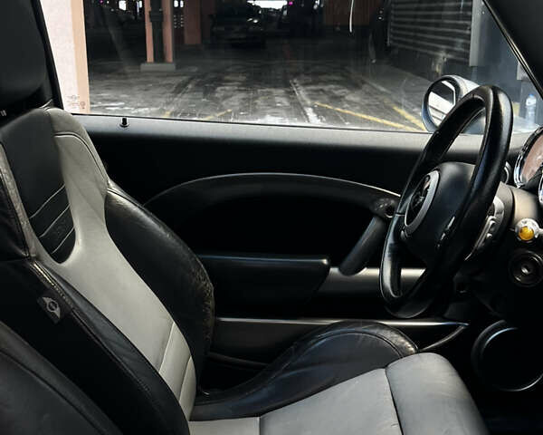 Сірий Міні Hatch, об'ємом двигуна 1.6 л та пробігом 224 тис. км за 7100 $, фото 26 на Automoto.ua