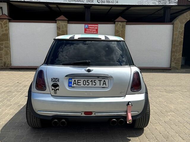 Сірий Міні Hatch, об'ємом двигуна 1.6 л та пробігом 0 тис. км за 5250 $, фото 1 на Automoto.ua