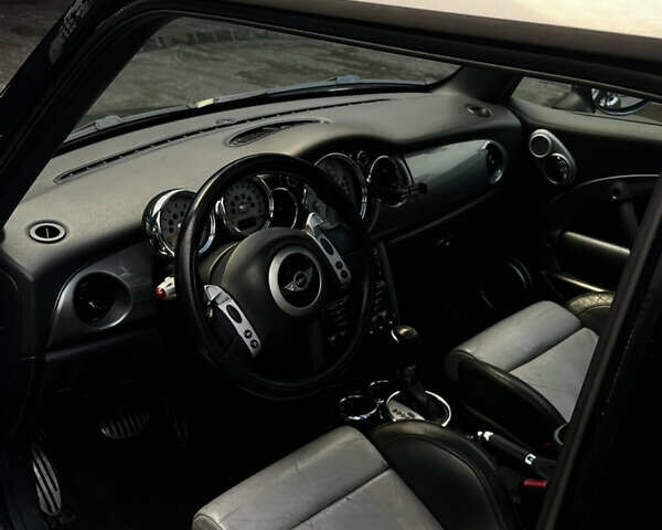 Сірий Міні Hatch, об'ємом двигуна 1.6 л та пробігом 224 тис. км за 7100 $, фото 12 на Automoto.ua