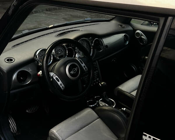 Сірий Міні Hatch, об'ємом двигуна 1.6 л та пробігом 224 тис. км за 7100 $, фото 13 на Automoto.ua