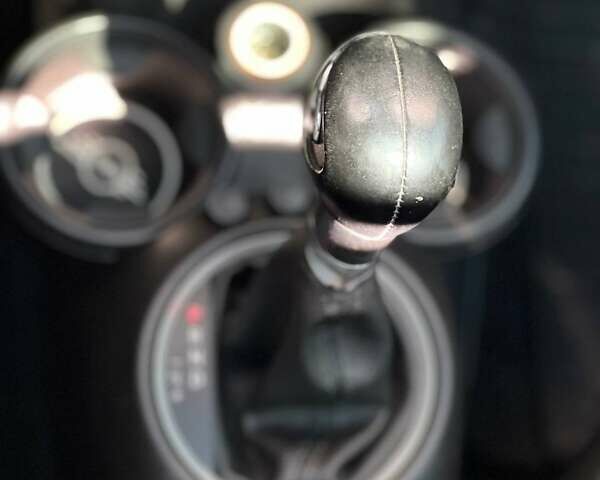 Сірий Міні Hatch, об'ємом двигуна 1.4 л та пробігом 110 тис. км за 5990 $, фото 45 на Automoto.ua