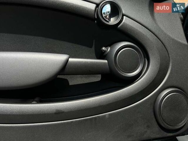 Сірий Міні Hatch, об'ємом двигуна 1.4 л та пробігом 110 тис. км за 5990 $, фото 32 на Automoto.ua