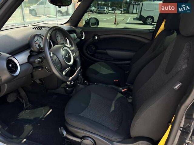 Сірий Міні Hatch, об'ємом двигуна 1.4 л та пробігом 110 тис. км за 5990 $, фото 34 на Automoto.ua
