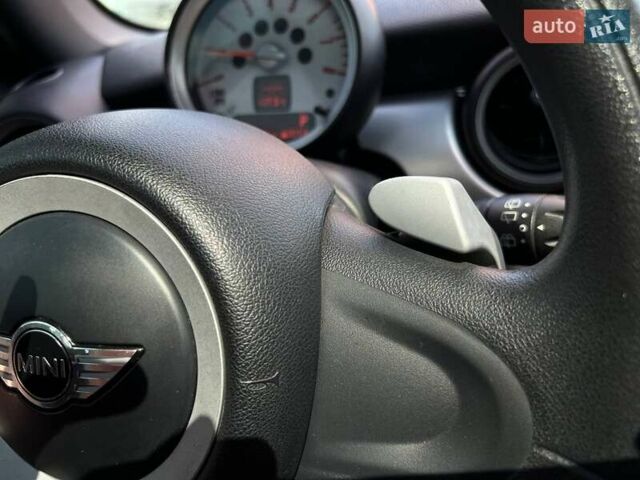 Сірий Міні Hatch, об'ємом двигуна 1.4 л та пробігом 110 тис. км за 5990 $, фото 40 на Automoto.ua