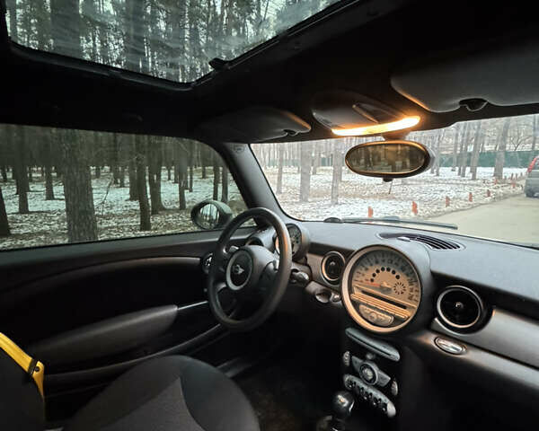 Серый Мини Hatch, объемом двигателя 1.4 л и пробегом 108 тыс. км за 7000 $, фото 9 на Automoto.ua