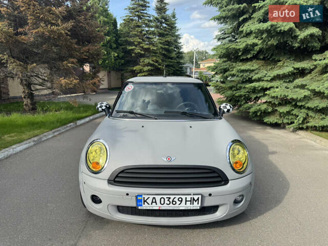 Серый Мини Hatch, объемом двигателя 1.4 л и пробегом 108 тыс. км за 7200 $, фото 1 на Automoto.ua