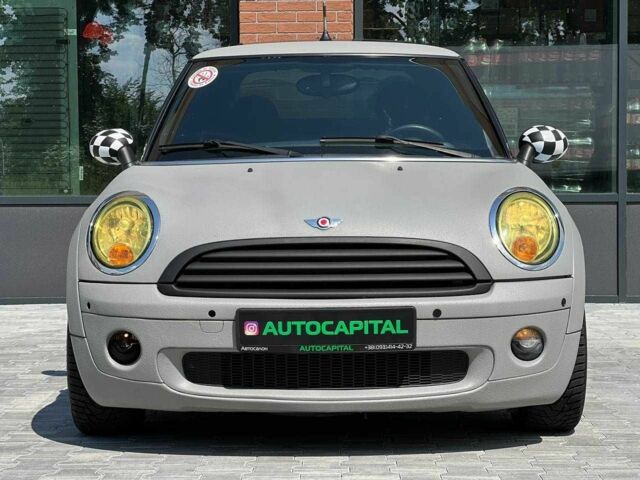 Сірий Міні Hatch, об'ємом двигуна 1.4 л та пробігом 110 тис. км за 6490 $, фото 1 на Automoto.ua