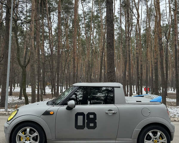 Серый Мини Hatch, объемом двигателя 1.4 л и пробегом 108 тыс. км за 7000 $, фото 3 на Automoto.ua