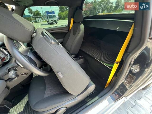 Сірий Міні Hatch, об'ємом двигуна 1.4 л та пробігом 110 тис. км за 6490 $, фото 56 на Automoto.ua