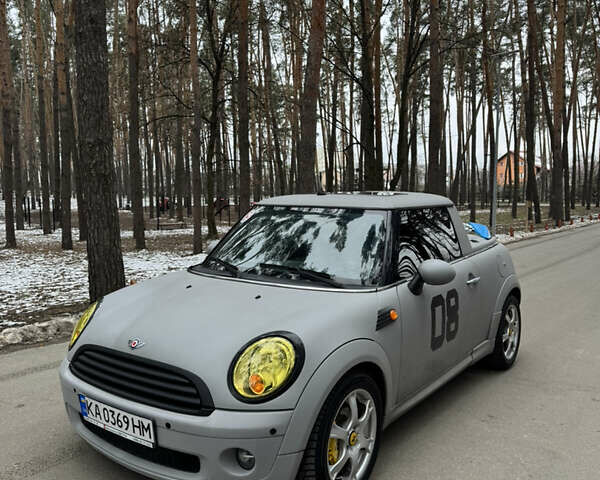 Серый Мини Hatch, объемом двигателя 1.4 л и пробегом 108 тыс. км за 7000 $, фото 2 на Automoto.ua