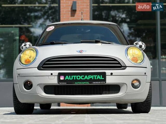 Сірий Міні Hatch, об'ємом двигуна 1.4 л та пробігом 110 тис. км за 5990 $, фото 5 на Automoto.ua