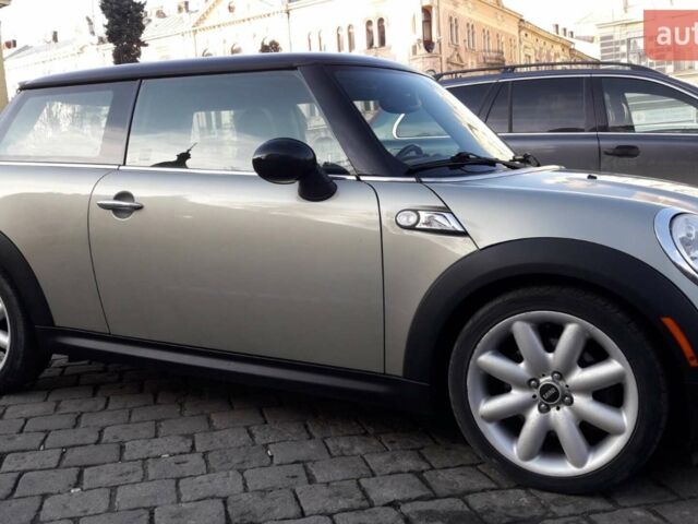 Серый Мини Hatch, объемом двигателя 1.6 л и пробегом 220 тыс. км за 7600 $, фото 2 на Automoto.ua
