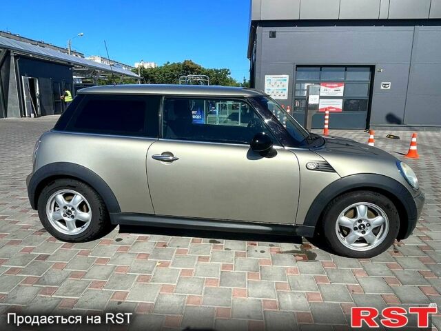 Сірий Міні Hatch, об'ємом двигуна 1.4 л та пробігом 190 тис. км за 6420 $, фото 2 на Automoto.ua