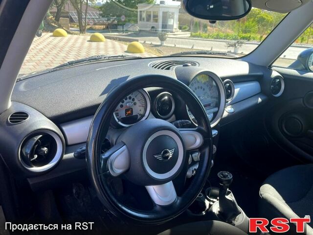 Сірий Міні Hatch, об'ємом двигуна 1.4 л та пробігом 190 тис. км за 6420 $, фото 3 на Automoto.ua