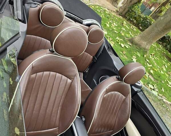Сірий Міні Hatch, об'ємом двигуна 1.6 л та пробігом 180 тис. км за 6800 $, фото 1 на Automoto.ua