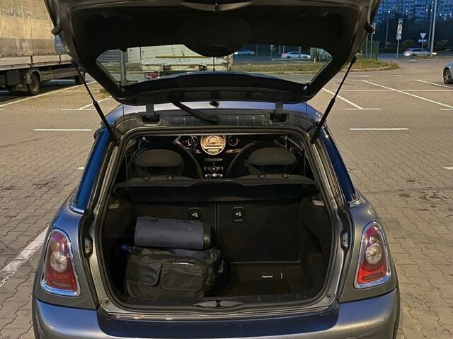 Сірий Міні Hatch, об'ємом двигуна 1.4 л та пробігом 283 тис. км за 5500 $, фото 4 на Automoto.ua