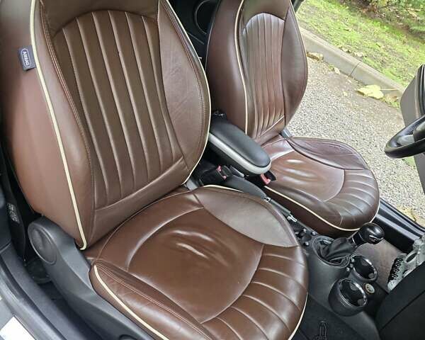 Сірий Міні Hatch, об'ємом двигуна 1.6 л та пробігом 180 тис. км за 6800 $, фото 3 на Automoto.ua