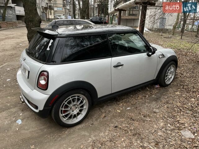 Серый Мини Hatch, объемом двигателя 1.6 л и пробегом 192 тыс. км за 8000 $, фото 5 на Automoto.ua