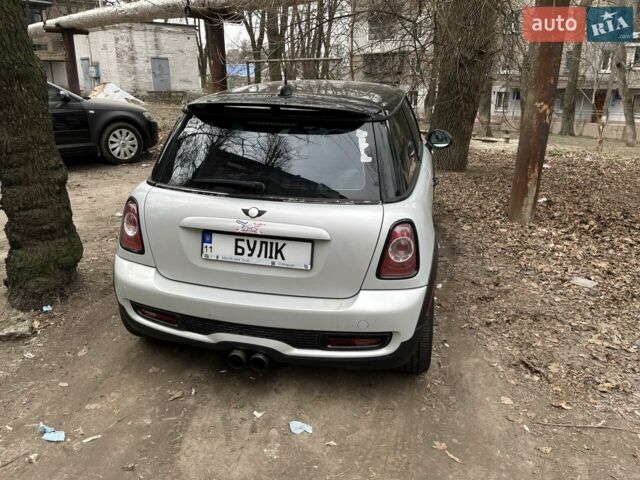 Серый Мини Hatch, объемом двигателя 1.6 л и пробегом 192 тыс. км за 8000 $, фото 4 на Automoto.ua
