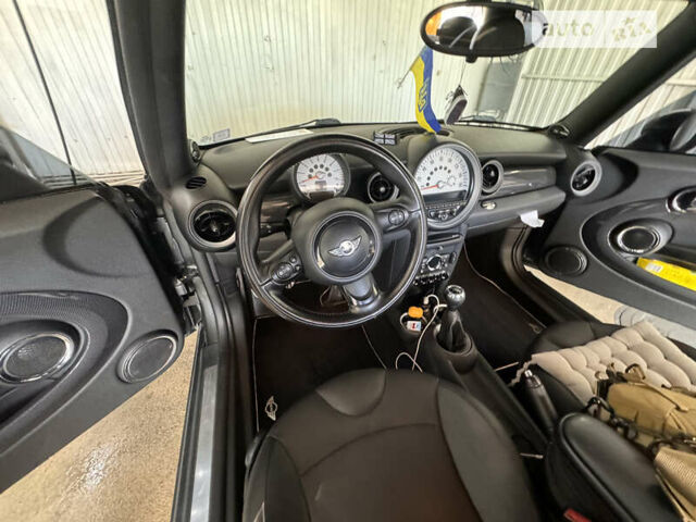 Сірий Міні Hatch, об'ємом двигуна 1.6 л та пробігом 164 тис. км за 8200 $, фото 12 на Automoto.ua