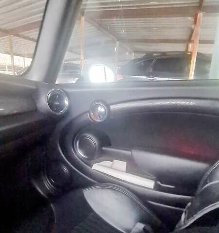 Серый Мини Hatch, объемом двигателя 1.6 л и пробегом 152 тыс. км за 11500 $, фото 10 на Automoto.ua