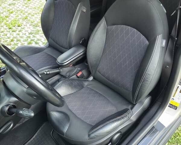 Сірий Міні Hatch, об'ємом двигуна 1.6 л та пробігом 152 тис. км за 9200 $, фото 13 на Automoto.ua