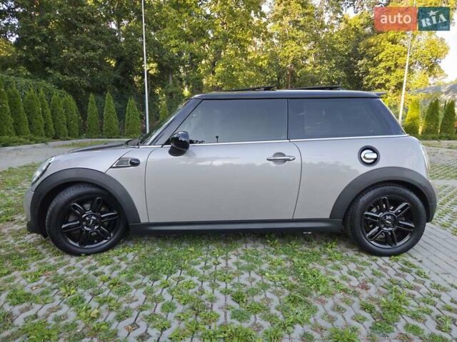 Сірий Міні Hatch, об'ємом двигуна 1.6 л та пробігом 152 тис. км за 9200 $, фото 1 на Automoto.ua