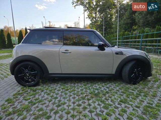 Сірий Міні Hatch, об'ємом двигуна 1.6 л та пробігом 152 тис. км за 9200 $, фото 6 на Automoto.ua