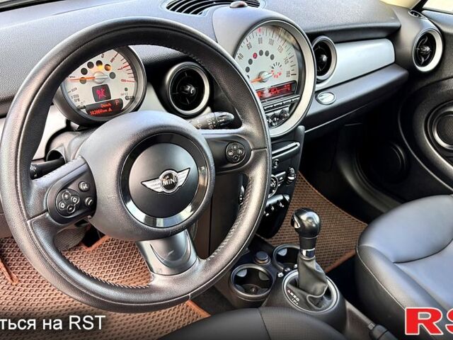 Сірий Міні Hatch, об'ємом двигуна 1.6 л та пробігом 143 тис. км за 9850 $, фото 1 на Automoto.ua