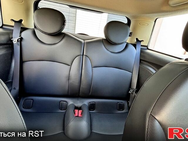 Сірий Міні Hatch, об'ємом двигуна 1.6 л та пробігом 143 тис. км за 9850 $, фото 5 на Automoto.ua