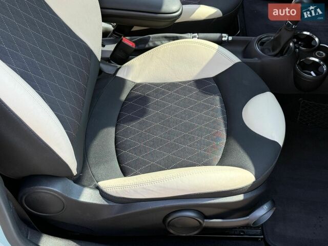 Сірий Міні Hatch, об'ємом двигуна 1.6 л та пробігом 60 тис. км за 10999 $, фото 21 на Automoto.ua