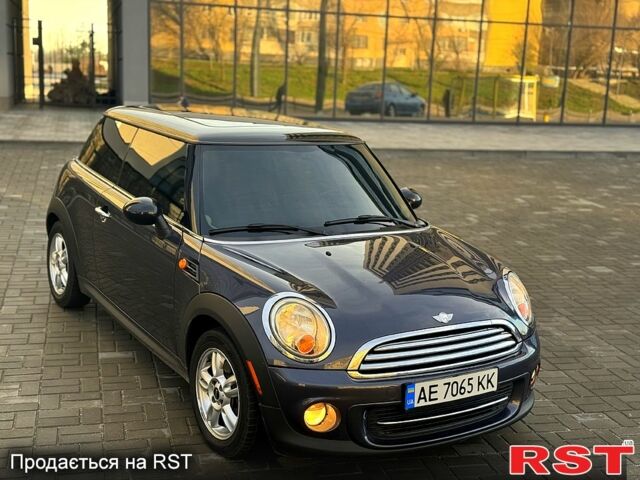 Сірий Міні Hatch, об'ємом двигуна 1.6 л та пробігом 176 тис. км за 7500 $, фото 4 на Automoto.ua