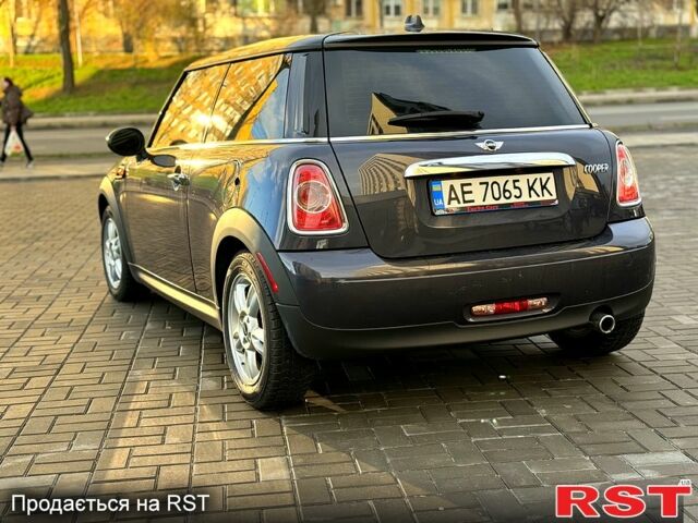 Сірий Міні Hatch, об'ємом двигуна 1.6 л та пробігом 176 тис. км за 7500 $, фото 7 на Automoto.ua