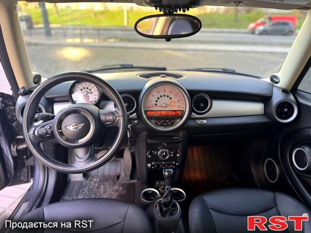 Сірий Міні Hatch, об'ємом двигуна 1.6 л та пробігом 176 тис. км за 7500 $, фото 11 на Automoto.ua