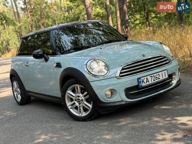 Сірий Міні Hatch, об'ємом двигуна 1.6 л та пробігом 60 тис. км за 10999 $, фото 6 на Automoto.ua
