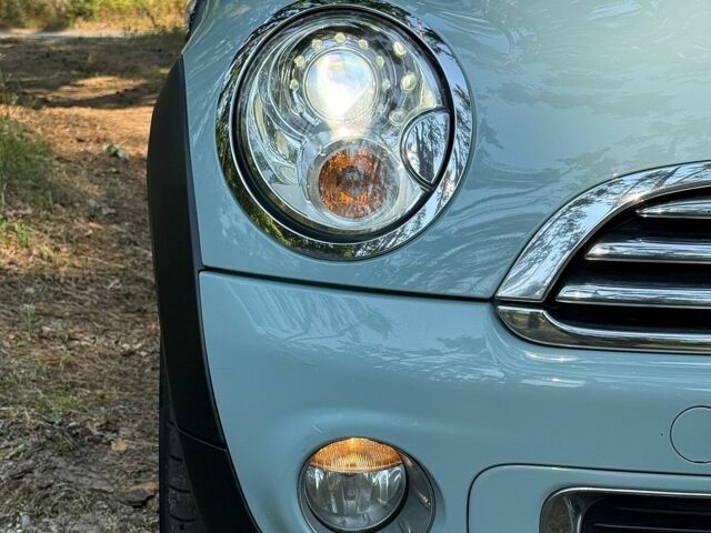 Сірий Міні Hatch, об'ємом двигуна 1.6 л та пробігом 60 тис. км за 10999 $, фото 10 на Automoto.ua