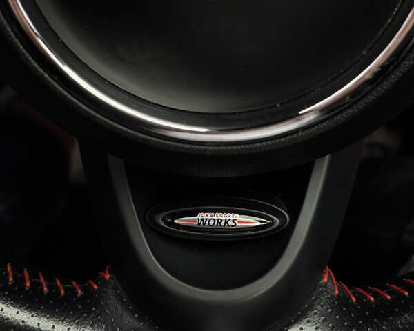 Серый Мини Hatch, объемом двигателя 2 л и пробегом 121 тыс. км за 13000 $, фото 14 на Automoto.ua