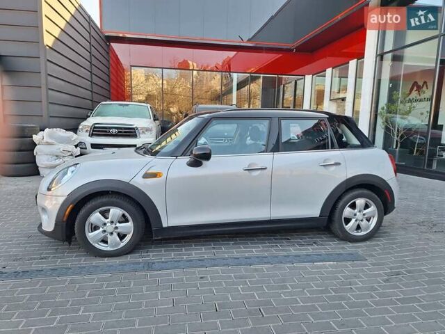 Серый Мини Hatch, объемом двигателя 1.5 л и пробегом 81 тыс. км за 10900 $, фото 6 на Automoto.ua