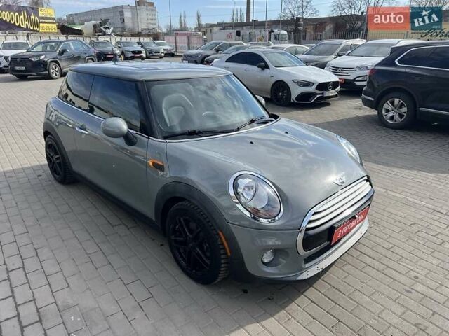 Серый Мини Hatch, объемом двигателя 1.5 л и пробегом 89 тыс. км за 10500 $, фото 5 на Automoto.ua
