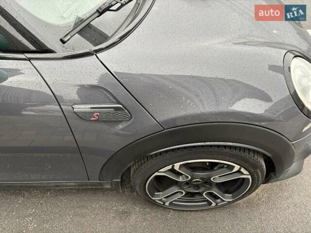 Серый Мини Hatch, объемом двигателя 2 л и пробегом 184 тыс. км за 13900 $, фото 3 на Automoto.ua