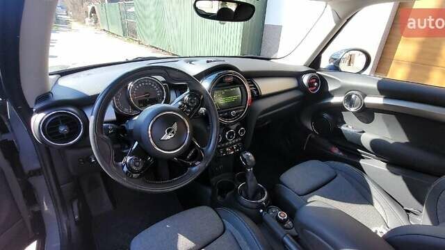 Серый Мини Hatch, объемом двигателя 1.5 л и пробегом 53 тыс. км за 15000 $, фото 9 на Automoto.ua