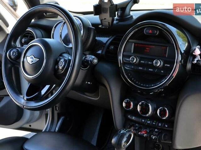Серый Мини Hatch, объемом двигателя 2 л и пробегом 119 тыс. км за 14999 $, фото 32 на Automoto.ua