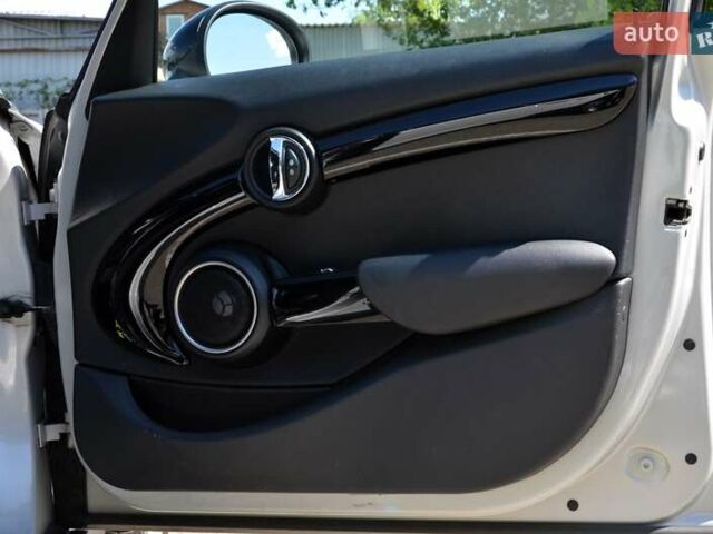 Серый Мини Hatch, объемом двигателя 2 л и пробегом 119 тыс. км за 14999 $, фото 35 на Automoto.ua