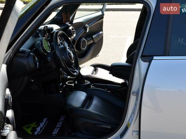 Серый Мини Hatch, объемом двигателя 2 л и пробегом 119 тыс. км за 14999 $, фото 23 на Automoto.ua