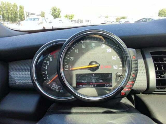 Сірий Міні Hatch, об'ємом двигуна 1.5 л та пробігом 45 тис. км за 14500 $, фото 17 на Automoto.ua