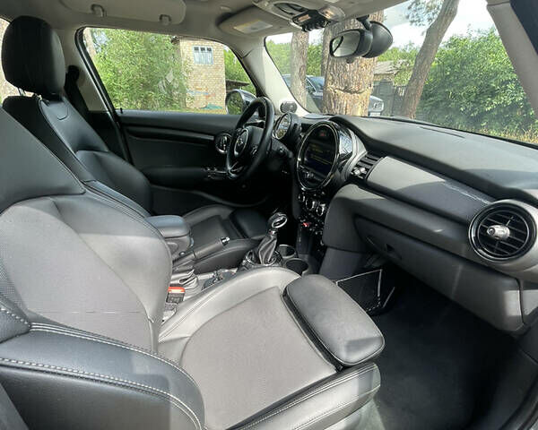 Серый Мини Hatch, объемом двигателя 1.5 л и пробегом 72 тыс. км за 13200 $, фото 8 на Automoto.ua