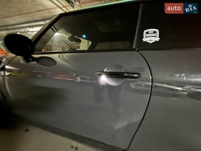 Серый Мини Hatch, объемом двигателя 2 л и пробегом 184 тыс. км за 13900 $, фото 18 на Automoto.ua