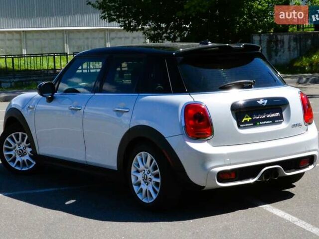 Серый Мини Hatch, объемом двигателя 2 л и пробегом 119 тыс. км за 14999 $, фото 6 на Automoto.ua