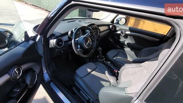 Серый Мини Hatch, объемом двигателя 1.5 л и пробегом 53 тыс. км за 15000 $, фото 8 на Automoto.ua